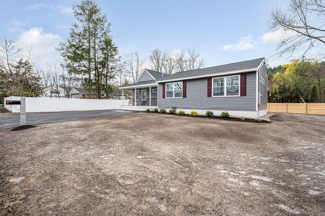 16 Proctor Street, Dracut, MA 01826