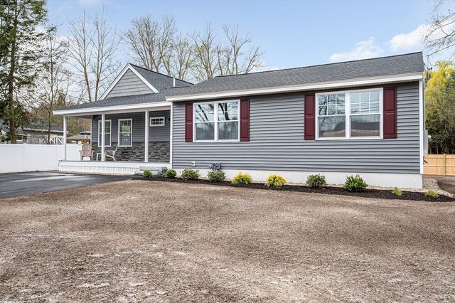 16 Proctor Street, Dracut, MA 01826