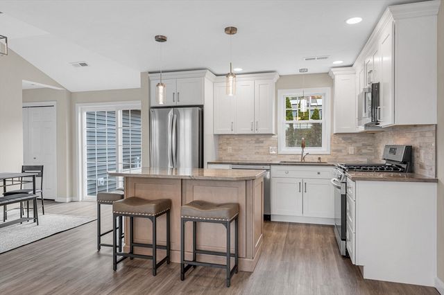 16 Proctor Street, Dracut, MA 01826