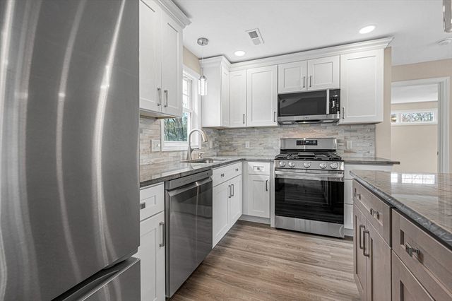 16 Proctor Street, Dracut, MA 01826