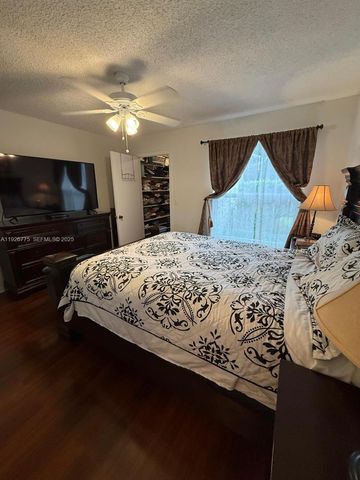 15708 Bottlebrush Cir, Delray Beach, FL 33484