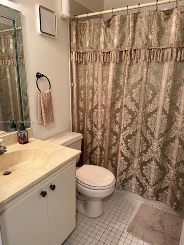 15708 Bottlebrush Cir, Delray Beach, FL 33484