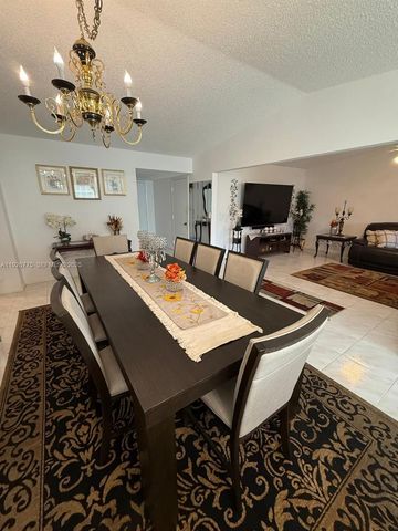 15708 Bottlebrush Cir, Delray Beach, FL 33484