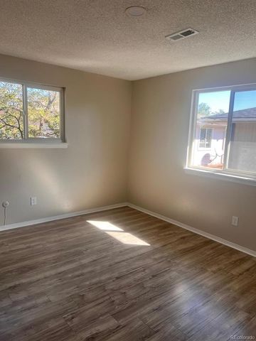 6751 E 72 nd Pl, Commerce City, CO 80022