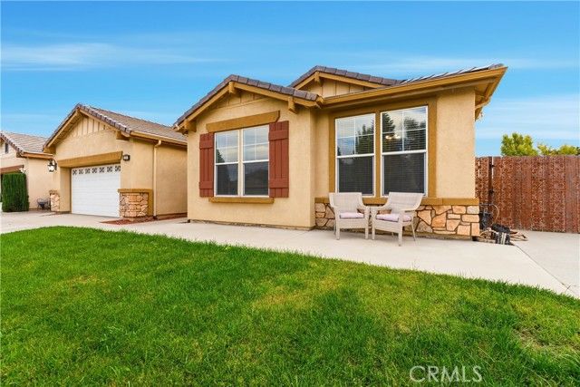 2605 Hoyt Avenue, Tulare, CA 93274