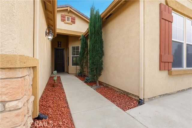 2605 Hoyt Avenue, Tulare, CA 93274