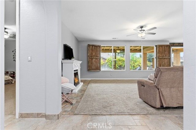 2605 Hoyt Avenue, Tulare, CA 93274