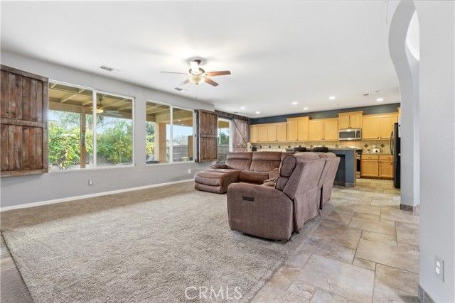 2605 Hoyt Avenue, Tulare, CA 93274