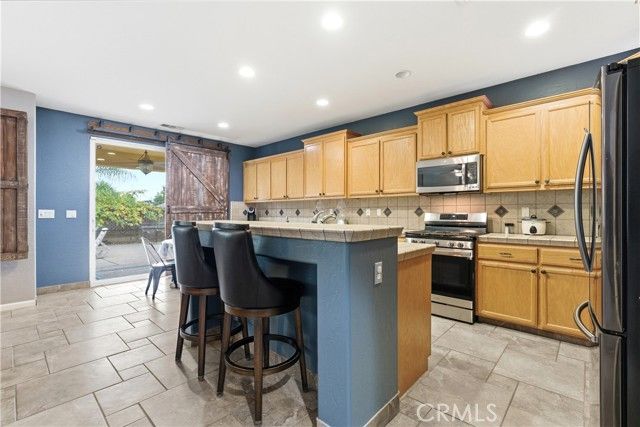 2605 Hoyt Avenue, Tulare, CA 93274