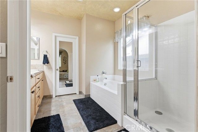 2605 Hoyt Avenue, Tulare, CA 93274