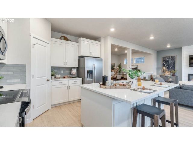 3539 Sw Battaglia Ave, Gresham, OR 97080