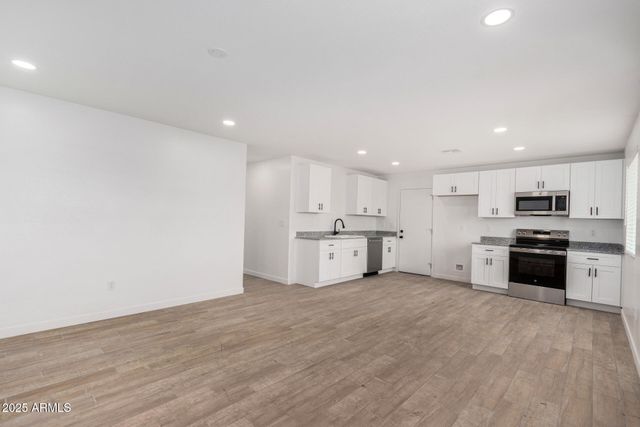 217 N 88TH Place, Mesa, AZ 85207