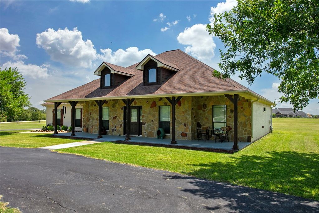 10175 Steep Hollow Road, Bryan, TX 77808 — exterior