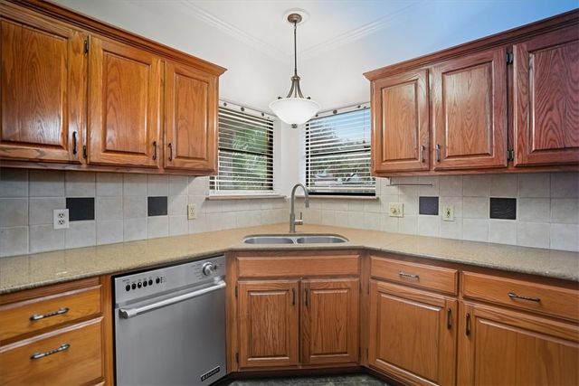 7029 Chiswick Dr, Corpus Christi, TX 78413