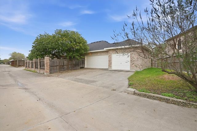7029 Chiswick Dr, Corpus Christi, TX 78413