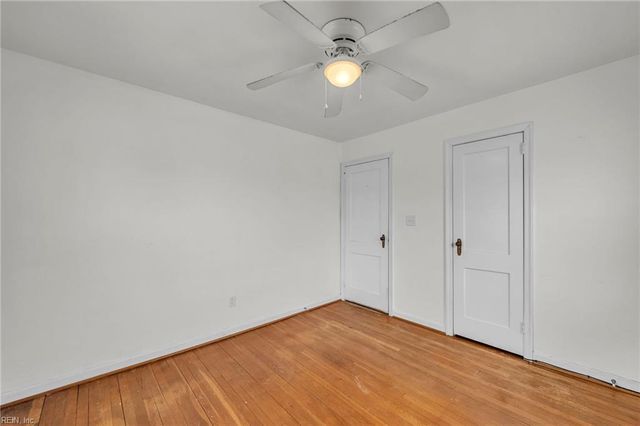 40 Crestwood CIR, Hampton, VA 23669