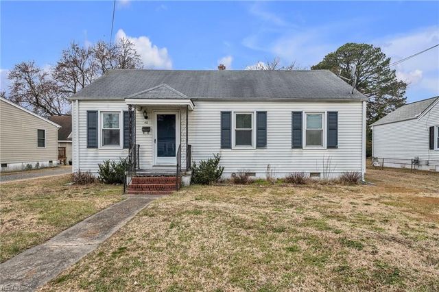 40 Crestwood CIR, Hampton, VA 23669