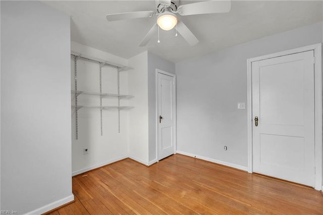 40 Crestwood CIR, Hampton, VA 23669