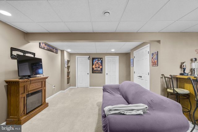 5504 PRINCE WILLIAM CT, Frederick, MD 21703