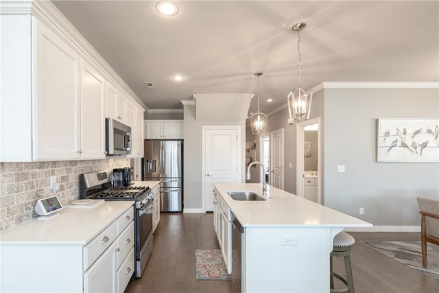 1419 Fifth Avenue, Lowell, AR 72745