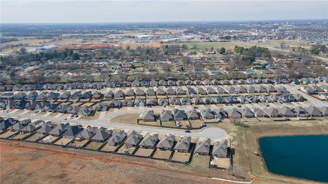 1419 Fifth Avenue, Lowell, AR 72745