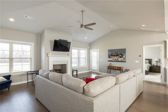 1419 Fifth Avenue, Lowell, AR 72745