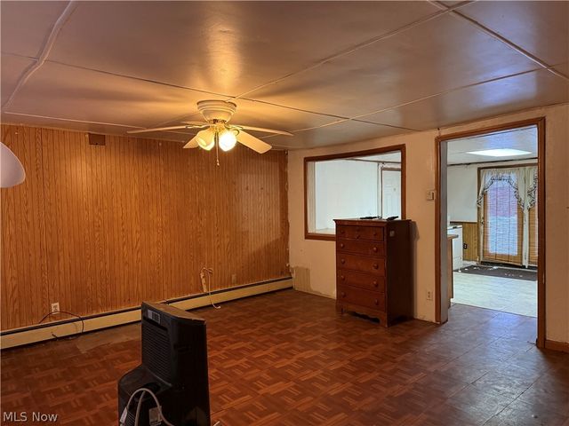 35 Center Street, Leetonia, OH 44431