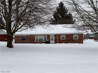35 Center Street, Leetonia, OH 44431