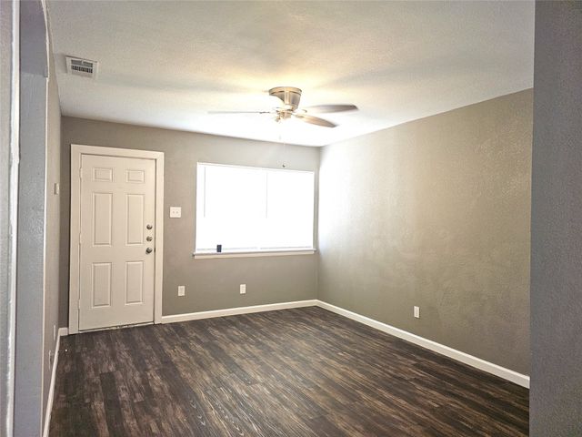 3735 Stateoak Drive, Dallas, TX 75241