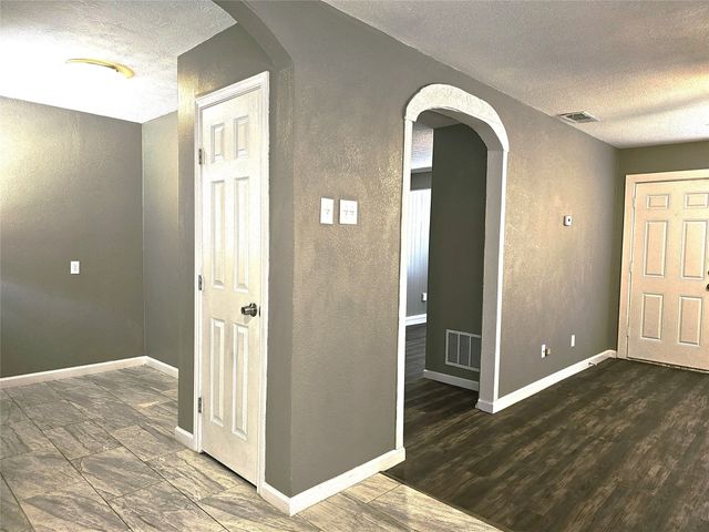 3735 Stateoak Drive, Dallas, TX 75241