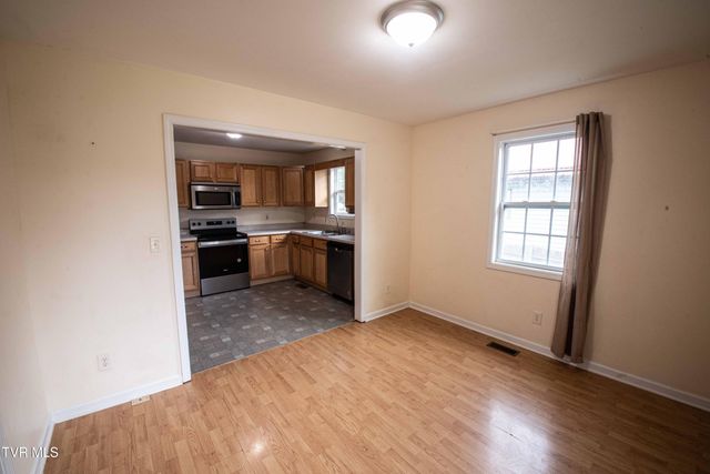 809 Hamilton Street, Johnson City, TN 37604