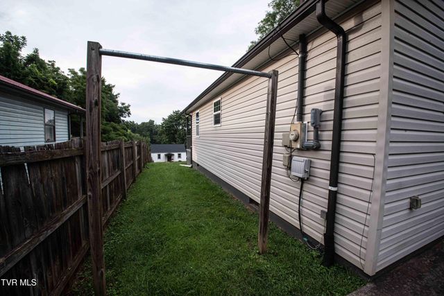 809 Hamilton Street, Johnson City, TN 37604