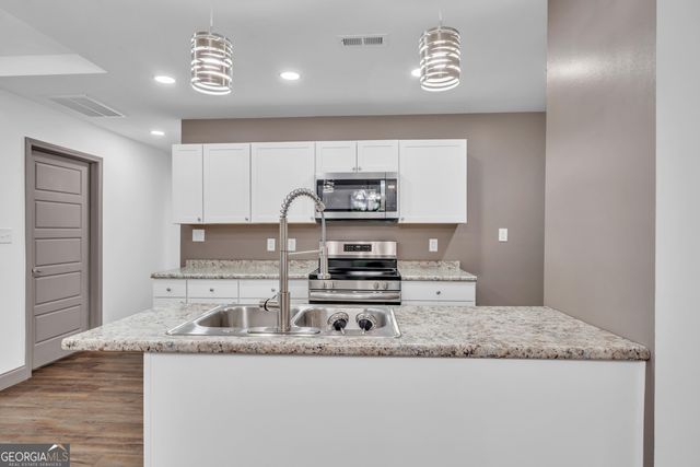 120 Dewey Street, Warner Robins, GA 31093