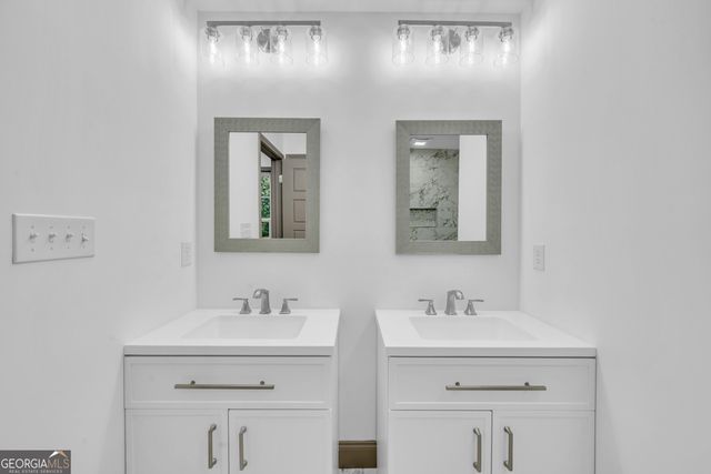 120 Dewey Street, Warner Robins, GA 31093