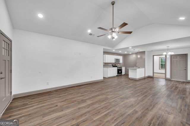 120 Dewey Street, Warner Robins, GA 31093