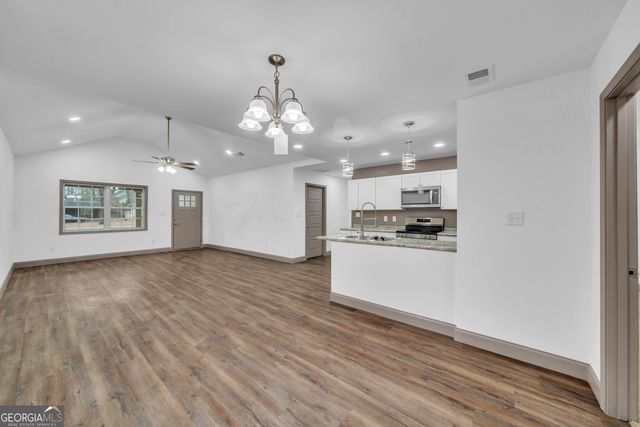 120 Dewey Street, Warner Robins, GA 31093