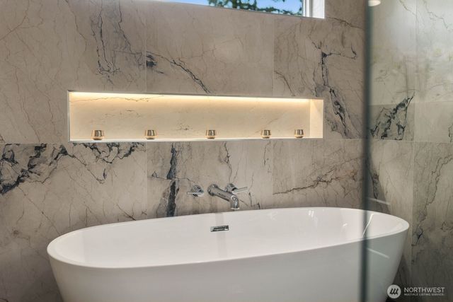 2100 Dayton Avenue NE, Renton, WA 98056