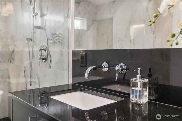 2100 Dayton Avenue NE, Renton, WA 98056