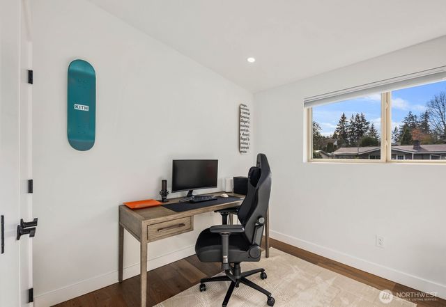 2100 Dayton Avenue NE, Renton, WA 98056