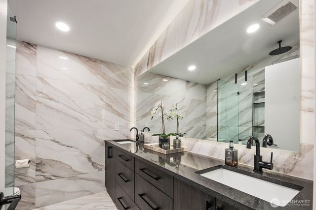 2100 Dayton Avenue NE, Renton, WA 98056