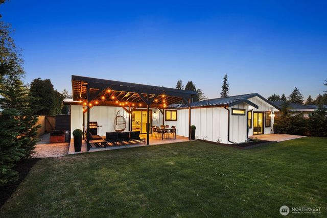 2100 Dayton Avenue NE, Renton, WA 98056