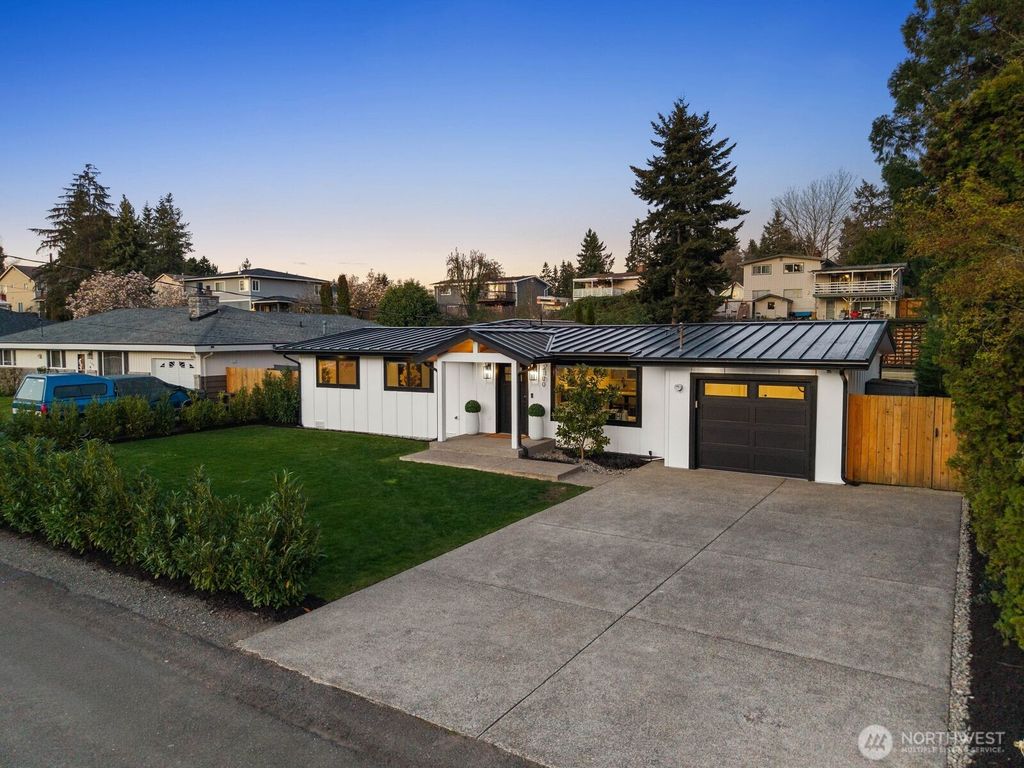 2100 Dayton Avenue NE, Renton, WA 98056