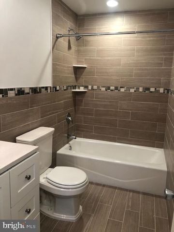 28 ASPEN CT, Hamilton, NJ 08619