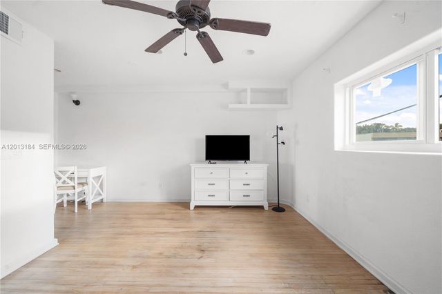 905 Sunrise Ln 905, Fort Lauderdale, FL 33304