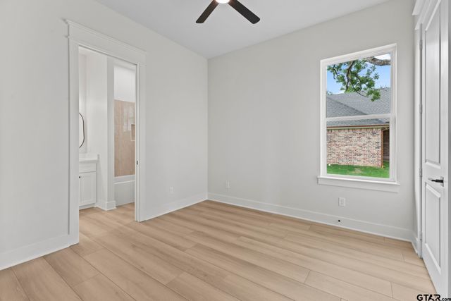 13914 Cedar Hill Lane, Tyler, TX 75704
