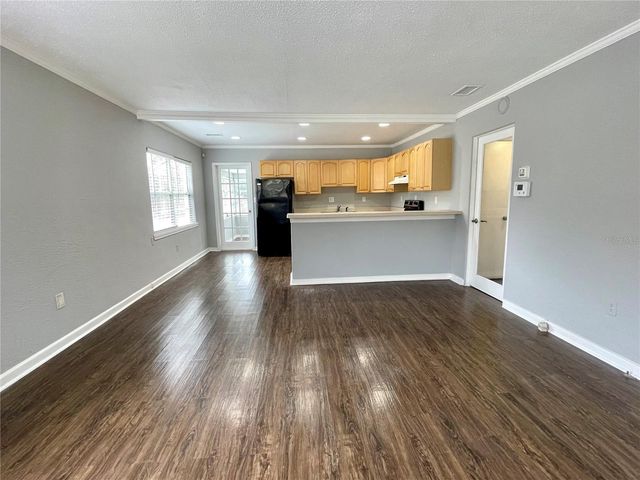 910 S MILLS AVENUE, Orlando, FL 32806