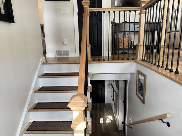 61 Esta, Plymouth, MA 02360