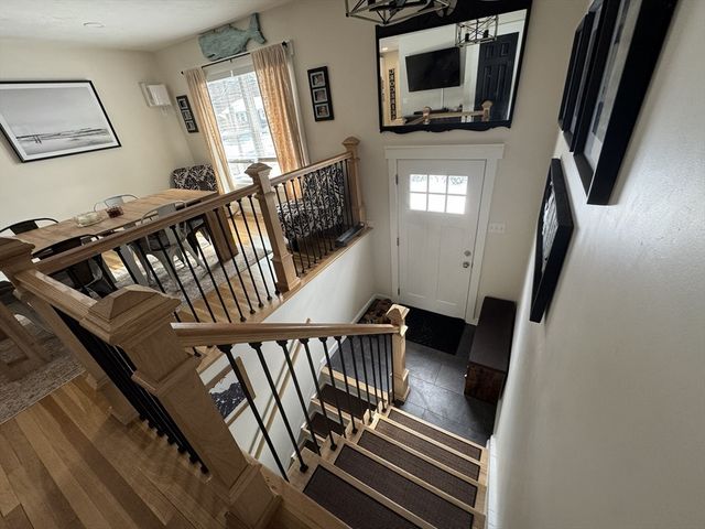 61 Esta, Plymouth, MA 02360