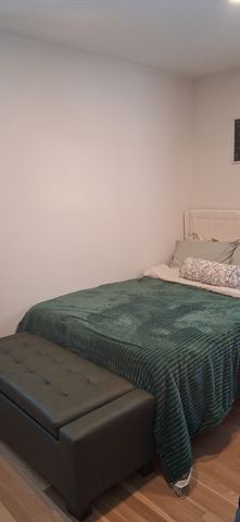 61 Esta, Plymouth, MA 02360