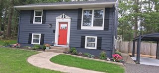 61 Esta, Plymouth, MA 02360